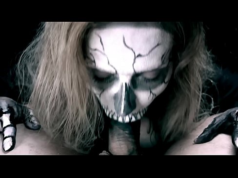 ❤️ Demon jente suger kuk med sin svarte munn og svelger cum. ️❌ Superporno på porno no.comicsporn.ru